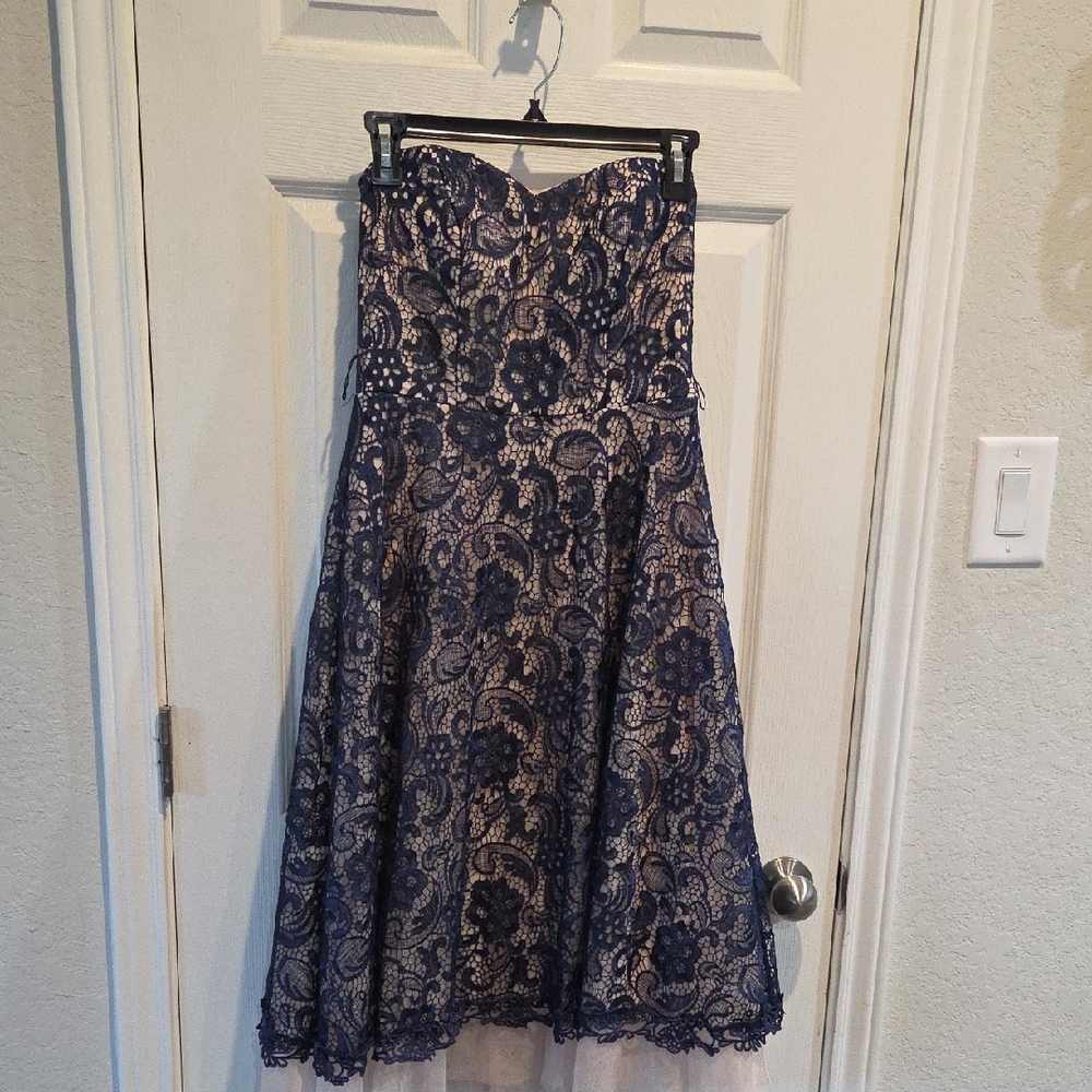 Elegant Navy Lace Teens Formal Dress Sz 7/8